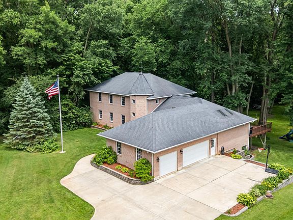 5th image of 3439 Michael Ln