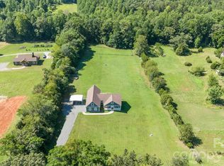 3154 43rd Ave NE, Hickory, NC 28601