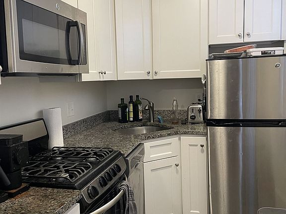 landlord_unit_photo_65281252_5