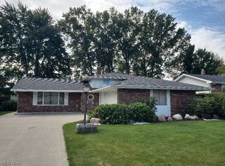 12221 Reno Dr, Parma, OH 44130