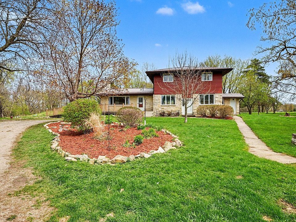 1st image of 8465 170th St E