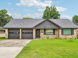 2801 Coy Dr, Deer Park, TX 77536