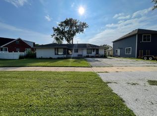 8212 Mulligan Ave, Burbank, IL 60459