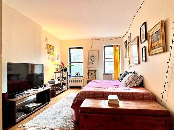 128 W 71st St APT 4B, New York, NY 10023