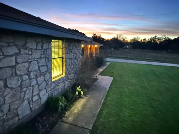 1101 County Road 256, Liberty Hill, TX 78642