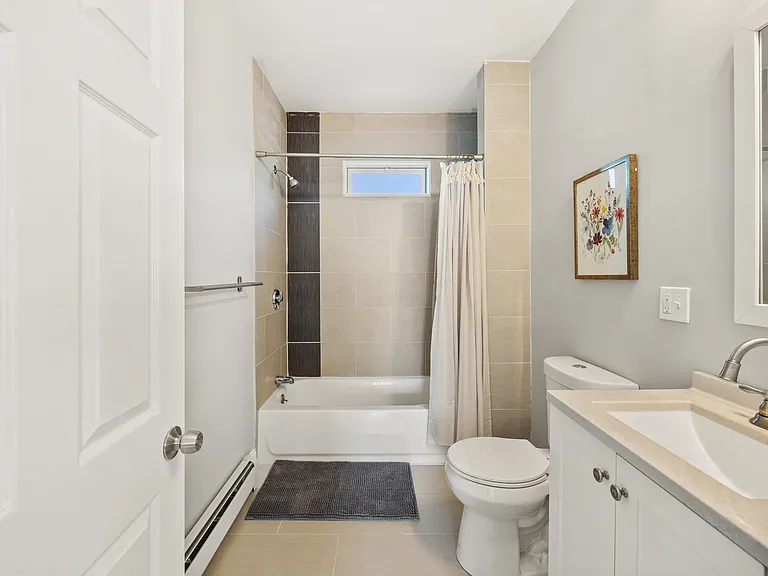 91 Ridge St #3 — Photo 13
