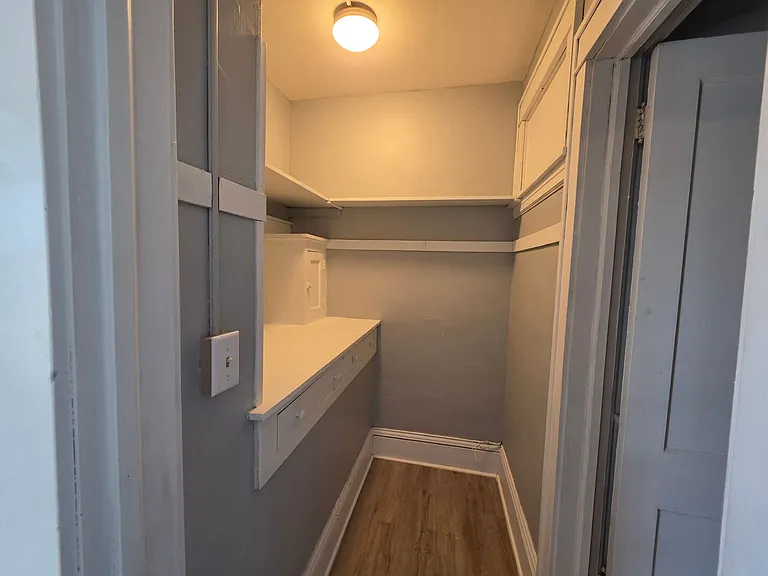 1302 Linden Ave — Photo 5