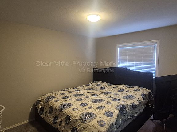 4th image of 2114 18th Ave #306