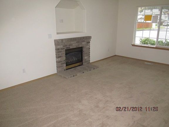 5th image of 11014 184th Ave E