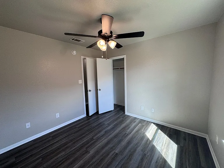 507 Bermuda — Photo 11