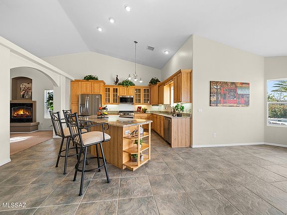4th image of 3925 Camino Las Palmeras