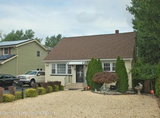 105 Aberdeen Rd, Aberdeen, NJ 07747