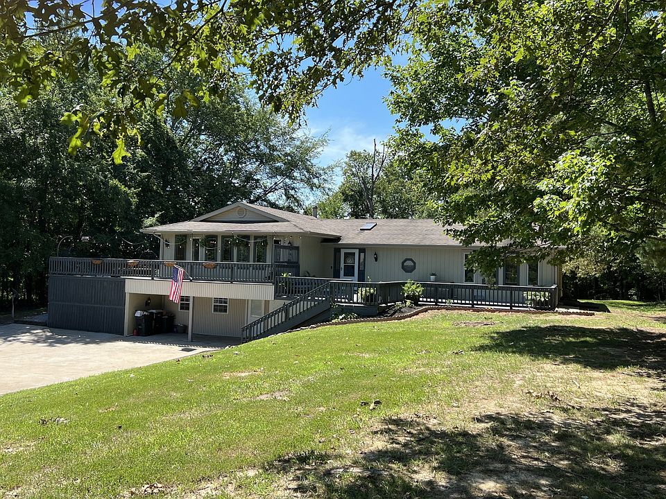 1st image of 1043 Old Canton Pike