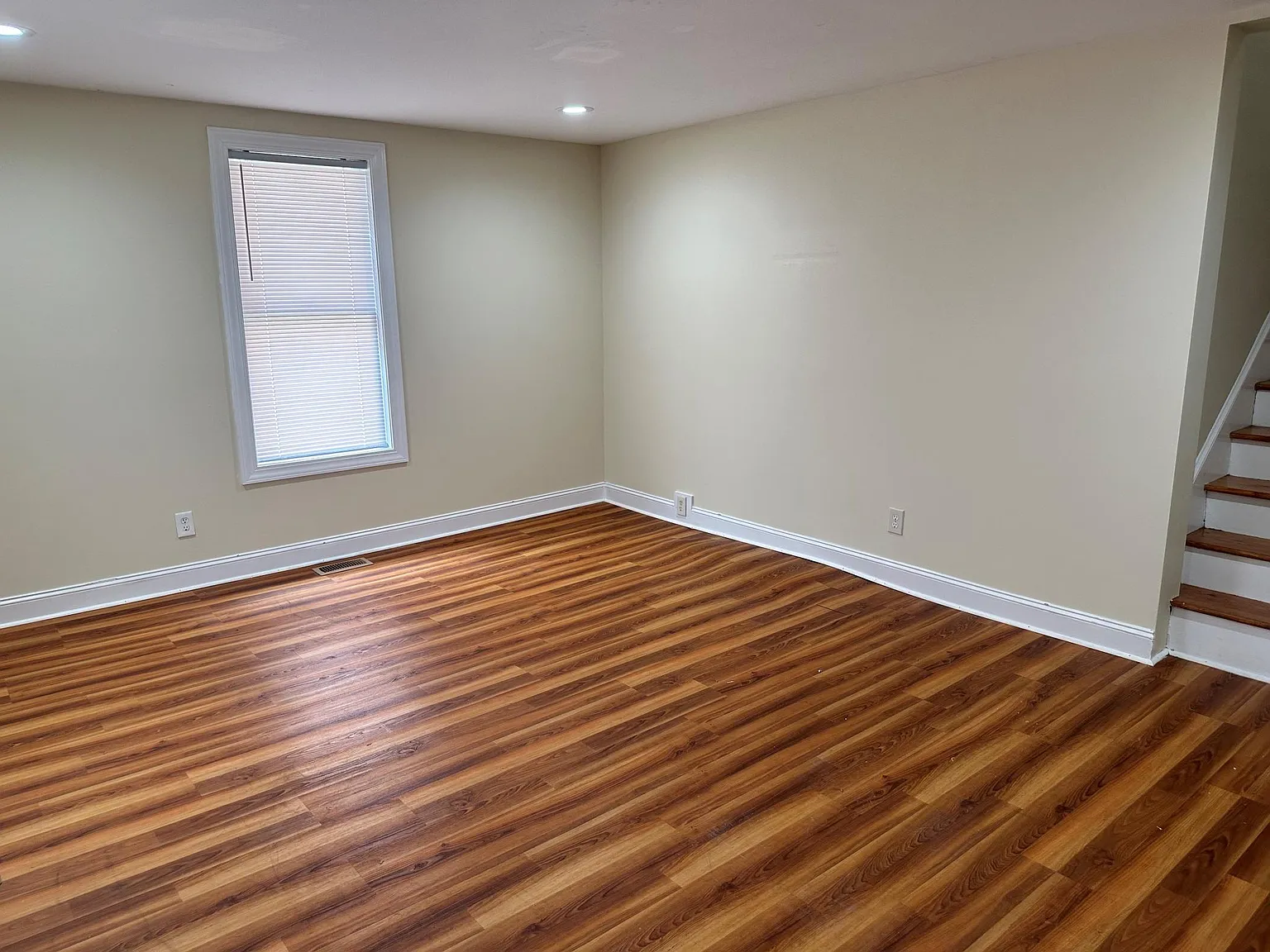 4 bed, 1506 sqft, $2,800 — Photo 2