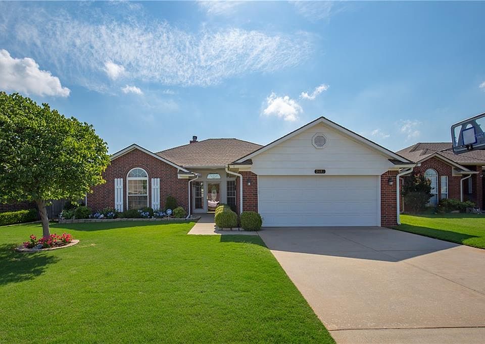 1st image of 2612 Southern Hills Dr