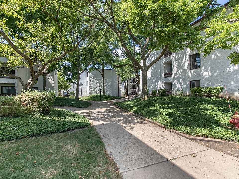1st image of 322 W Miner St APT 2B