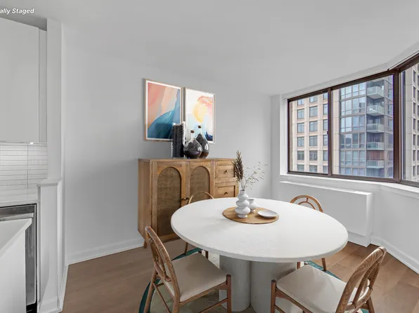 77 West 24th Street image 3 of 25