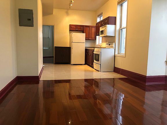 2nd image of 417 N 33rd Street # 2nd Fl 3rd