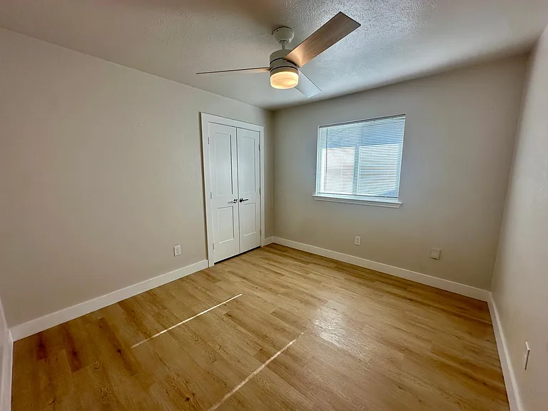 2922 Berkshire Dr — Photo 20