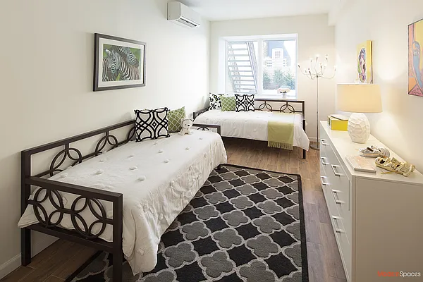 Sold by Modern Spaces | media 22