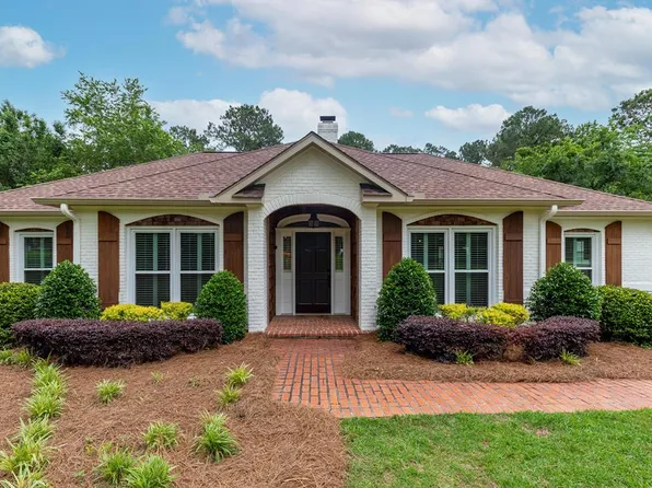 20 Woodmere Dr, Dothan, AL 36305