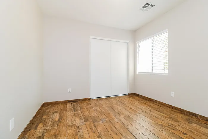 22834 W Mohave St — Photo 10