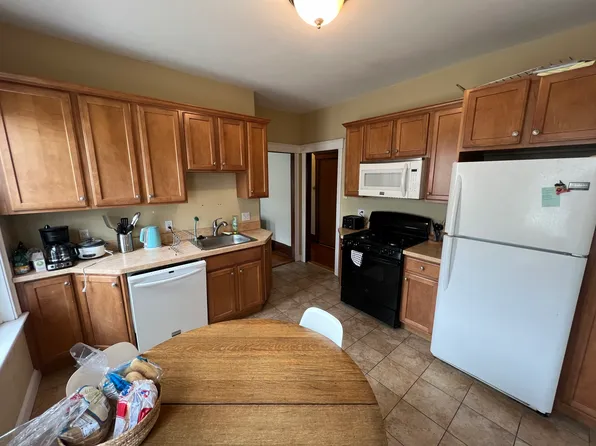 223 Holland St, Somerville, MA