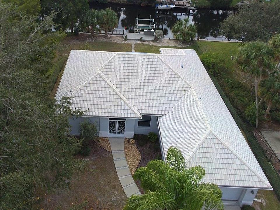 1st image of 11762 W Waterway Dr