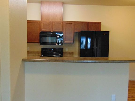 5th image of 1627 E Sweetwater Cir Unit 217