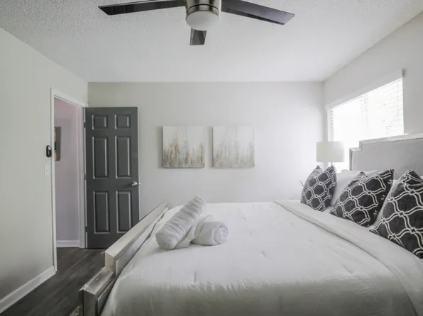 6463 Klinect Ct APT C, Peachtree Corners, GA 30092
