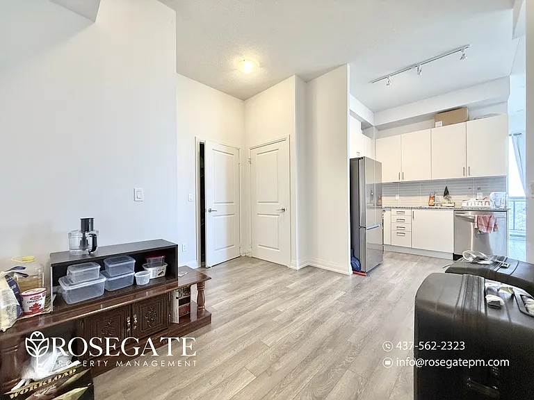 20 Meadowglen Pl #2609 — Photo 7