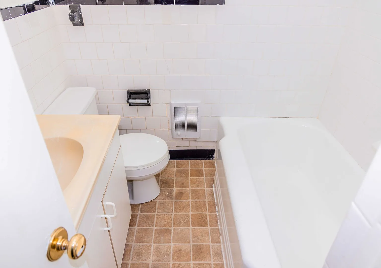 101 Carrollton Terrace — Photo 3