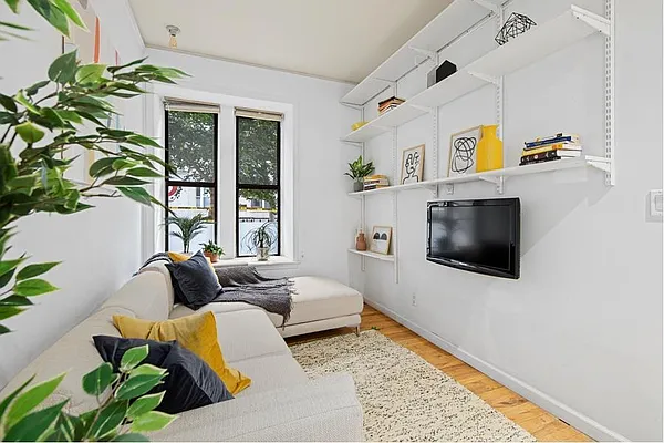 Rented by Douglas Elliman | media 10