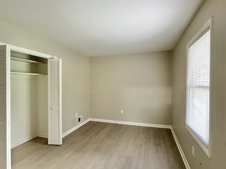 510 Holladay Dr #206 — Photo 7