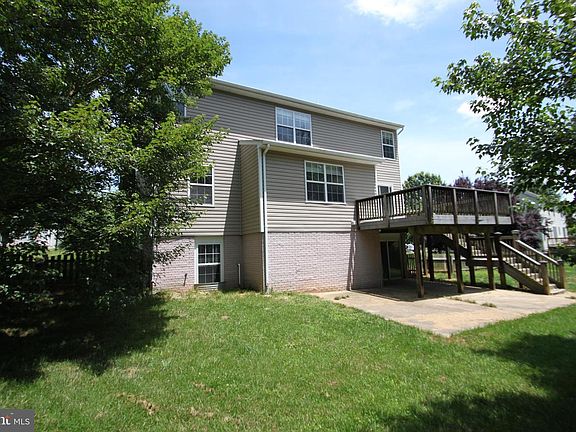 5th image of 735 Holly Crest Dr