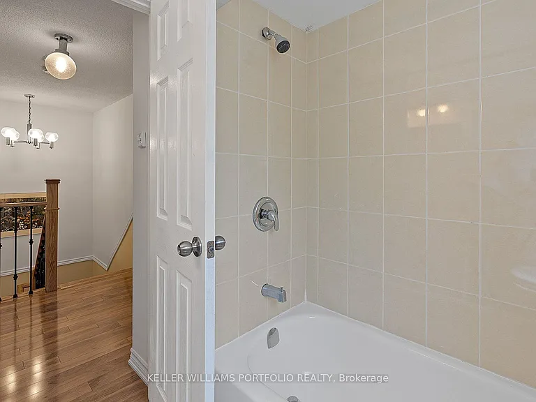 24 Ulysses Pl — Photo 35