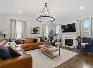 2015 Hedgelawn Dr, Lebanon, TN 37087