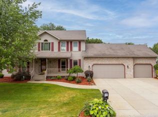 51803 Windyridge Dr, South Bend, IN