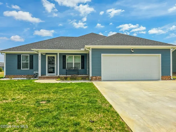 206 Compass Drive, Elizabeth City, NC 27909