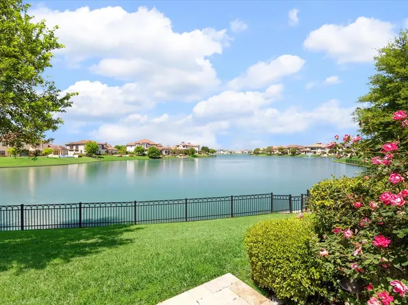 70 Sunset Park Ln, Sugar Land, TX 77479