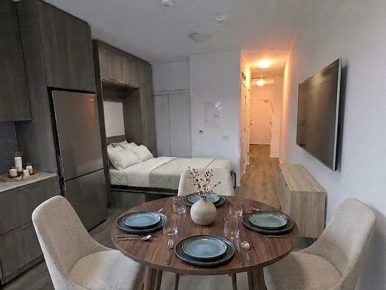 7437 Kingston Rd #303 — Photo 3