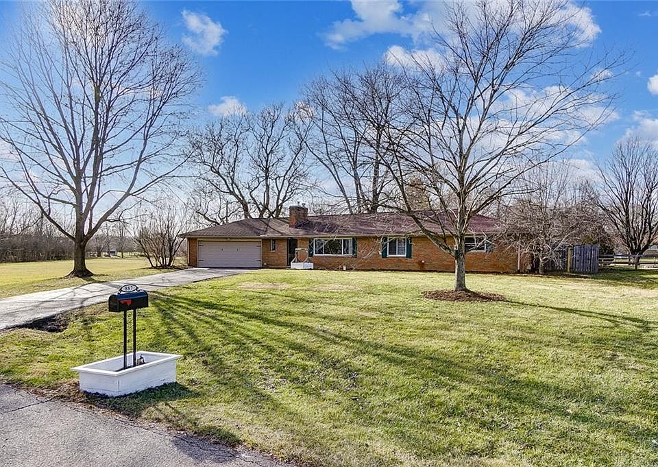 1st image of 887 Grove Hill Dr