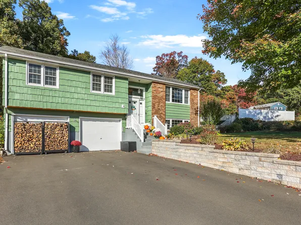 9 Geraldine Drive South, Ellington, CT 06029