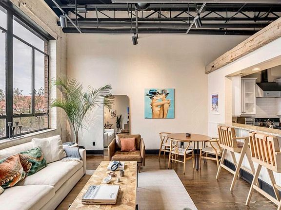 2nd image of 517 King St APT 8