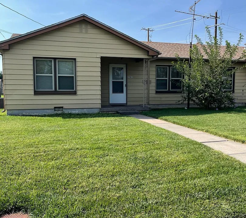 2501-2503 Paseo