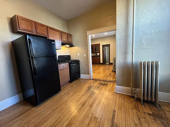 5th image of 296 Bates Ave APT 2