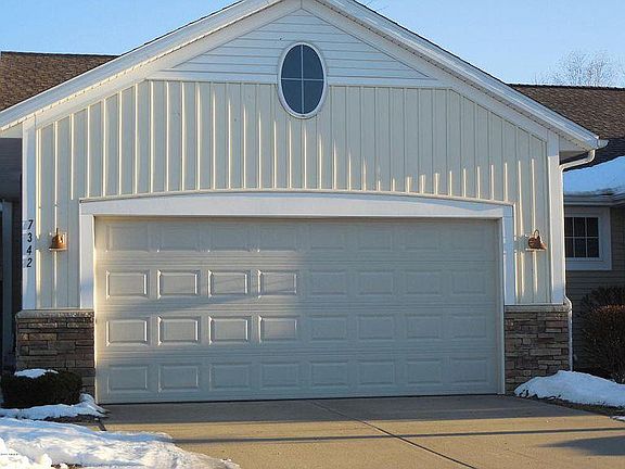 2nd image of 7322 Watermark Dr #22