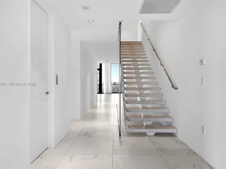 1000 Biscayne Blvd #1201 — Photo 45