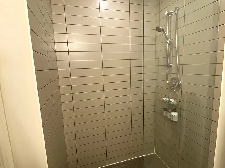 30 Roehampton Ave #2802 — Photo 7