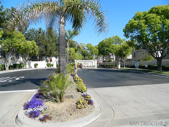 2nd image of 1261 Los Arcos Pl